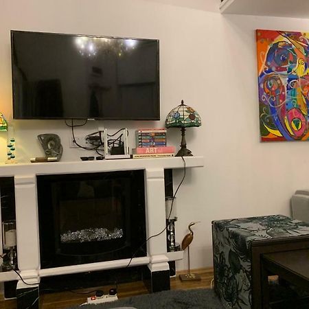 Charming Studio Apartment In The Heart Of The Jewish District! Красков Екстериор снимка