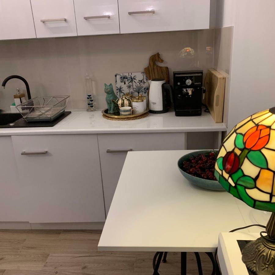 Charming Studio Apartment In The Heart Of The Jewish District! Красков Екстериор снимка